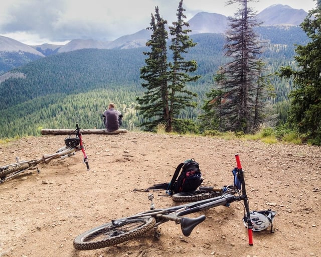 Beaver Creek Sports Westin Riverfront Path E-Bike Rentals