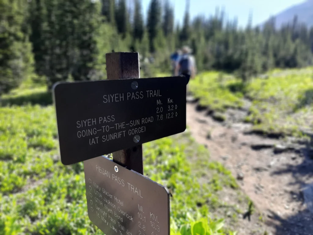 Siyeh Trail hiking sign